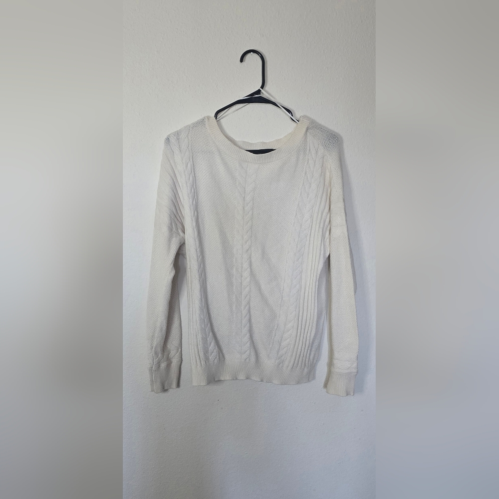 Cyrus Cream Knit Sweater Lightweight Cozy Neutral Pullover Size Small